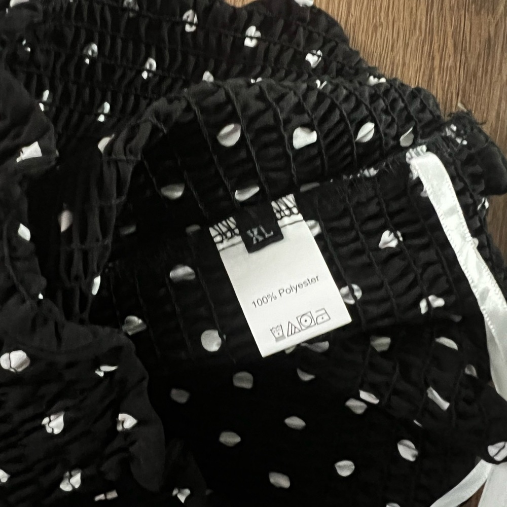 Black and White two piece skirt and tube top duo - Picture 5 of 5